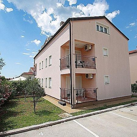 Apartment Bilic With Balcony Poreč Buitenkant foto