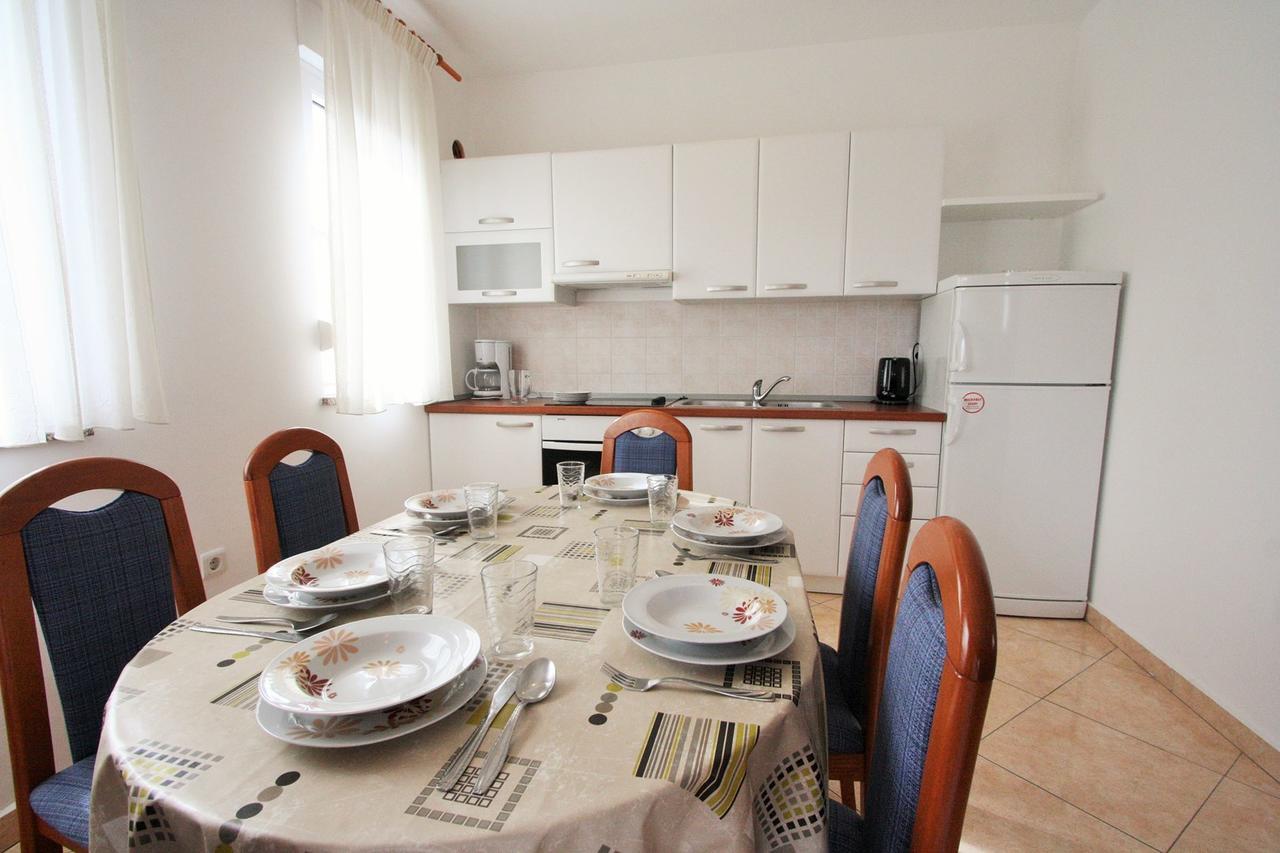 Apartment Bilic With Balcony Poreč Buitenkant foto