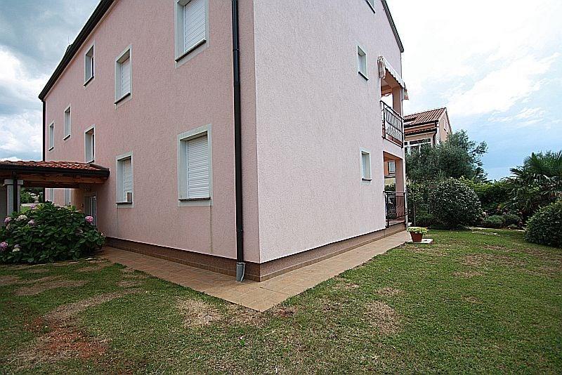 Apartment Bilic With Balcony Poreč Buitenkant foto